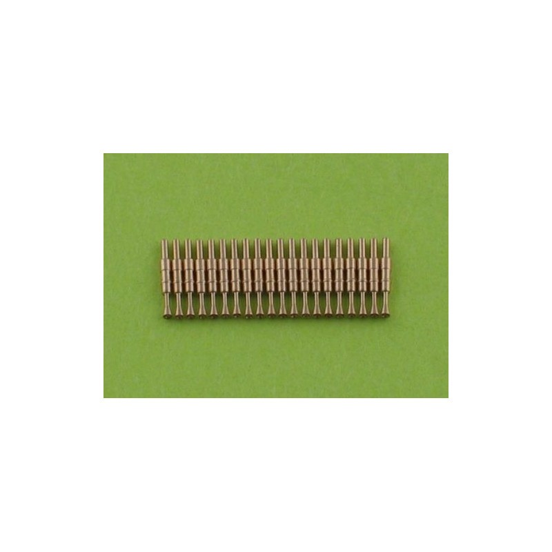 British 2-pdr - 40mm/39 (1.575in) Mark VIII (POM-POM) canons (20 pièces). C'était une MG lourde AA utilisée dans presque tous le