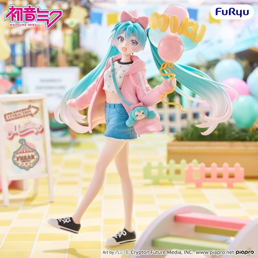 Hatsune Miku figurine PVC Muchute Theme Park Date Version