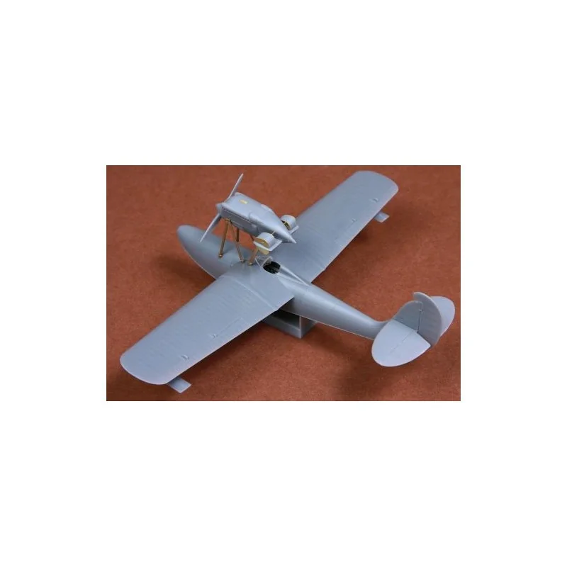 Maquette Macchi M.33 Résine + PE + décalcomanie