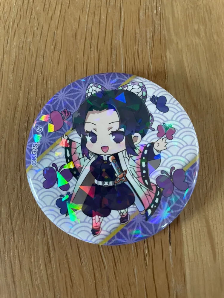 Badge Shinobu Kocho Eforume Deco vol.3 Hologram Banpresto – Demon Slayer