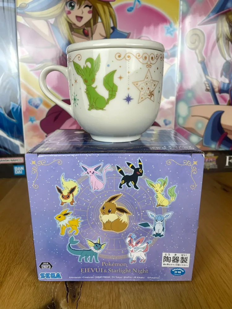 Mug – Pokémon – avec couvercle Givrali & Phyllali Ichiban Kuji Évoli & Starlight Night 9 cm