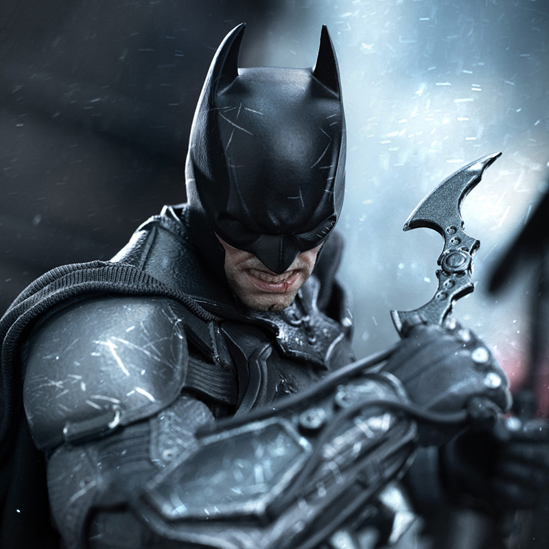 BATMAN Arkham Origins Batman Battle Damaged Version Inart – Figurine