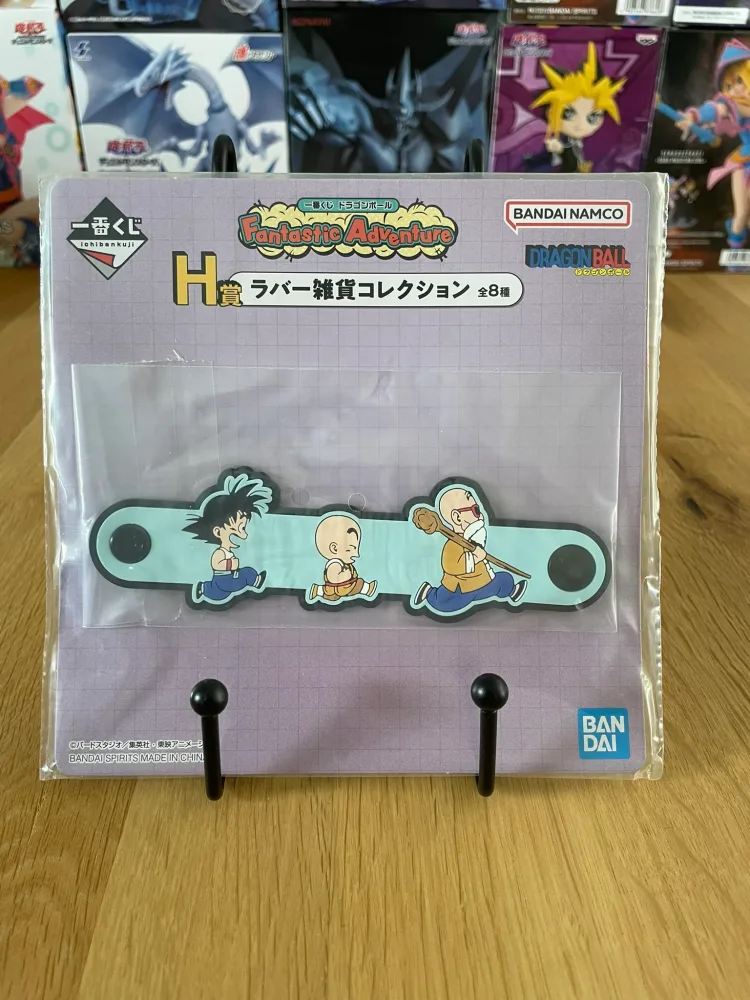 Ichiban Kuji Fantastic Adventure Lot H – Attache-câble caoutchouc Goku, Krillin & Muten Roshi 14 cm – Dragon Ball