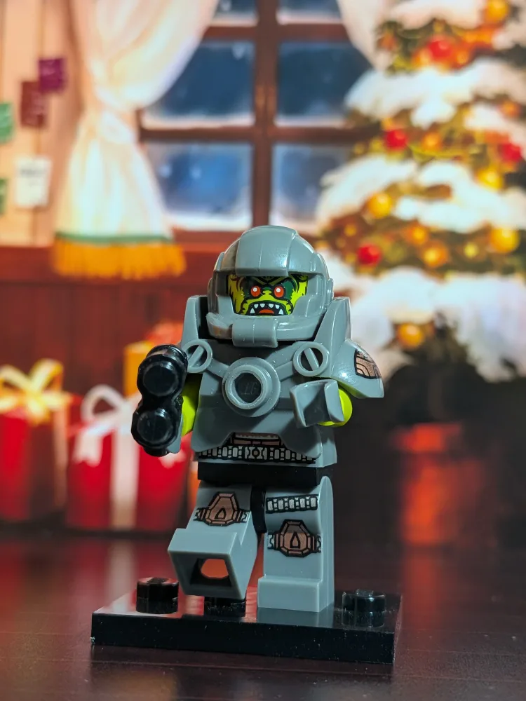 Alien Avenger – LEGO Minifigures