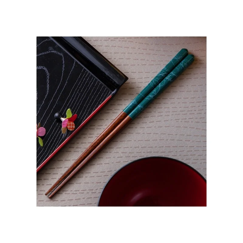 LA BOUTIQUE OFFICIELLE DES PRODUITS DÉRIVÉS DU STUDIO GHIBLI