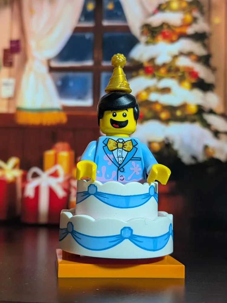 Birthday Cake Suit Guy | LEGO Minifigures