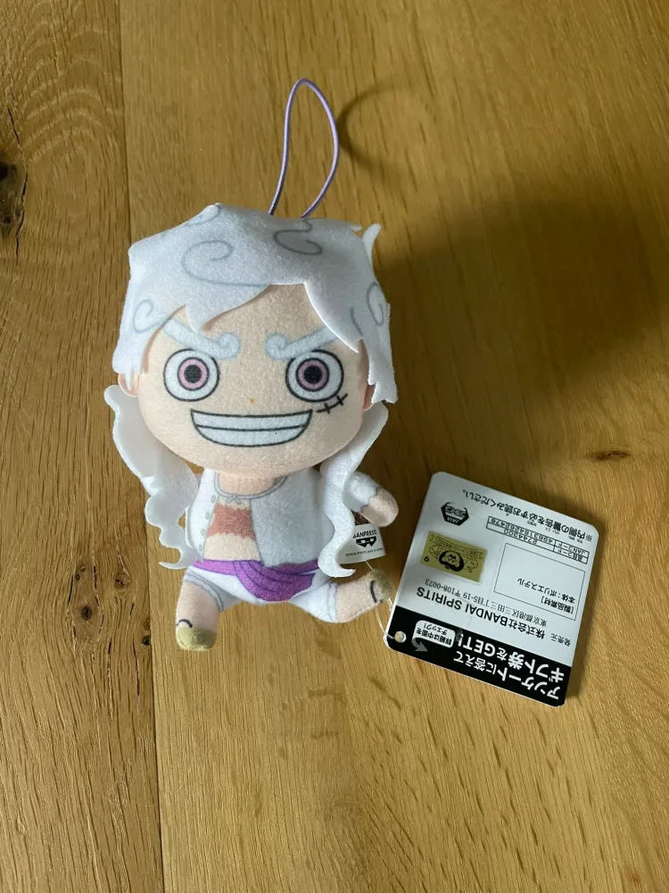 One Piece – Peluche – Monkey D. Luffy Gear 5 Nika 13 cm