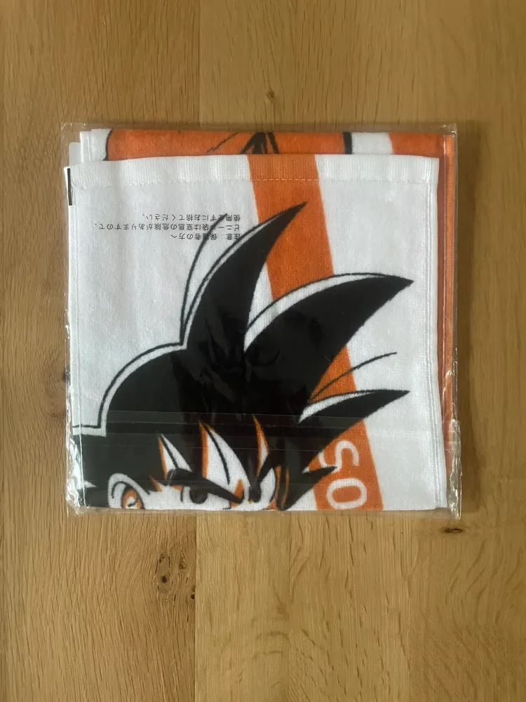 Serviette Son Goku Ichiban Kuji Chikyuu o Mamoru Senshitachi 60 x 21 cm – Dragon Ball