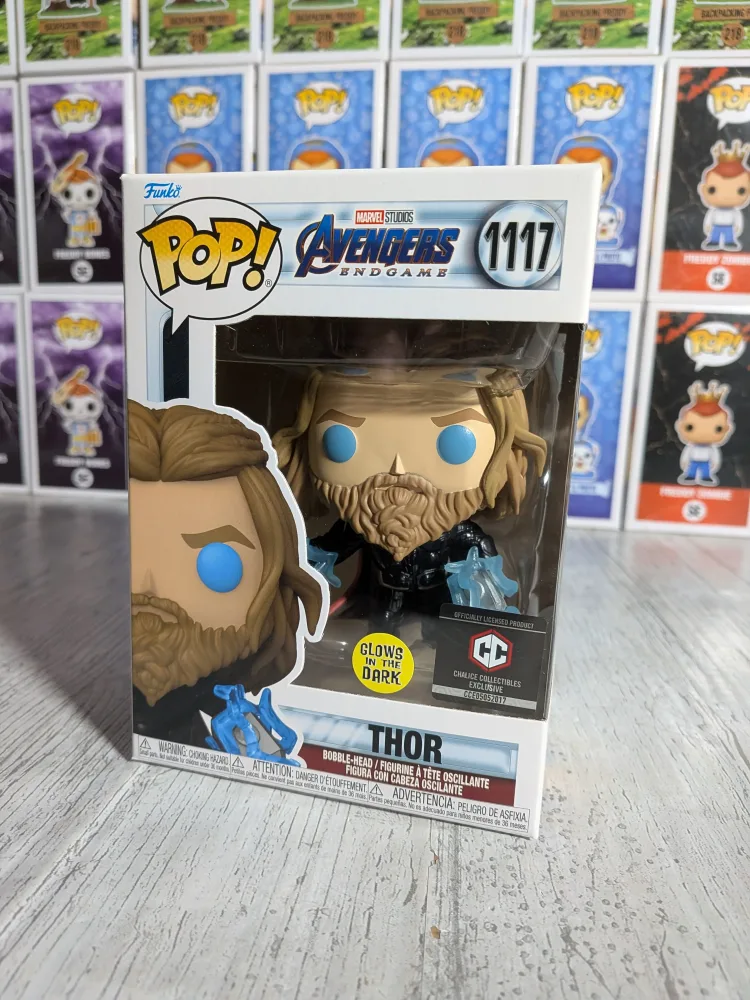 Marvel Studios Avengers Endgame #1117 – Thor (CCE/Glow/Opened/Damaged Plastic) – Funko Pop!