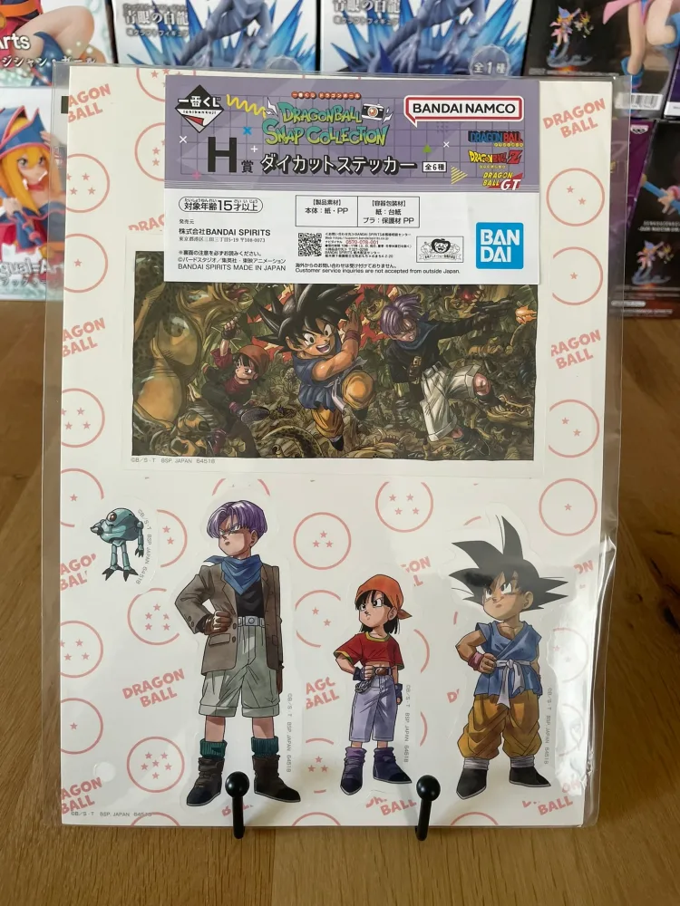 Ichiban Kuji Snap Collection (Lot H) – Sticker sheet Goku Pan Trunks – Dragon Ball GT